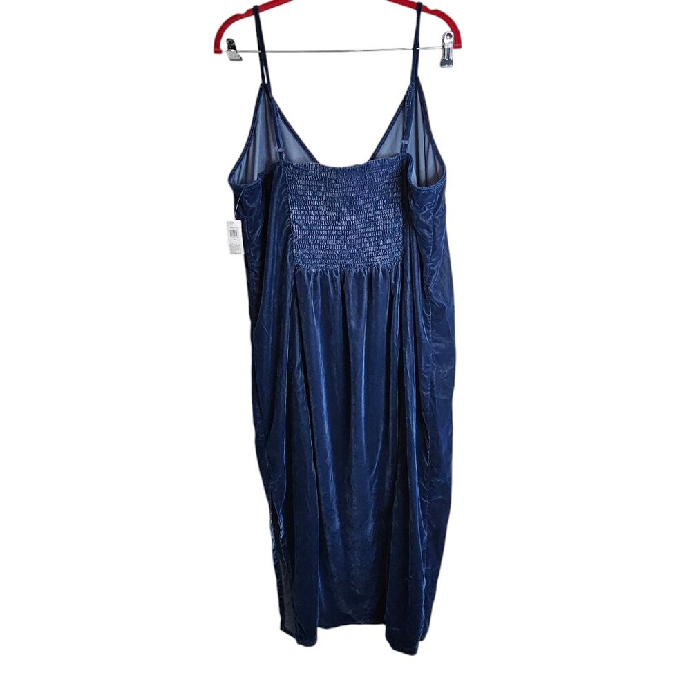 NWT Old Navy Adjustable Spaghetti Strap V Neck Velvet Goth Navy Blue Maxi Dress - Picture 2 of 4